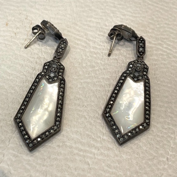 Silver Pearl Earrings - Picture 2 of 3
